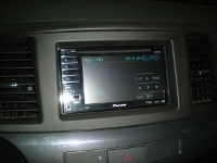   Pioneer AVH-P3100DVD  Mitsubishi Lancer X